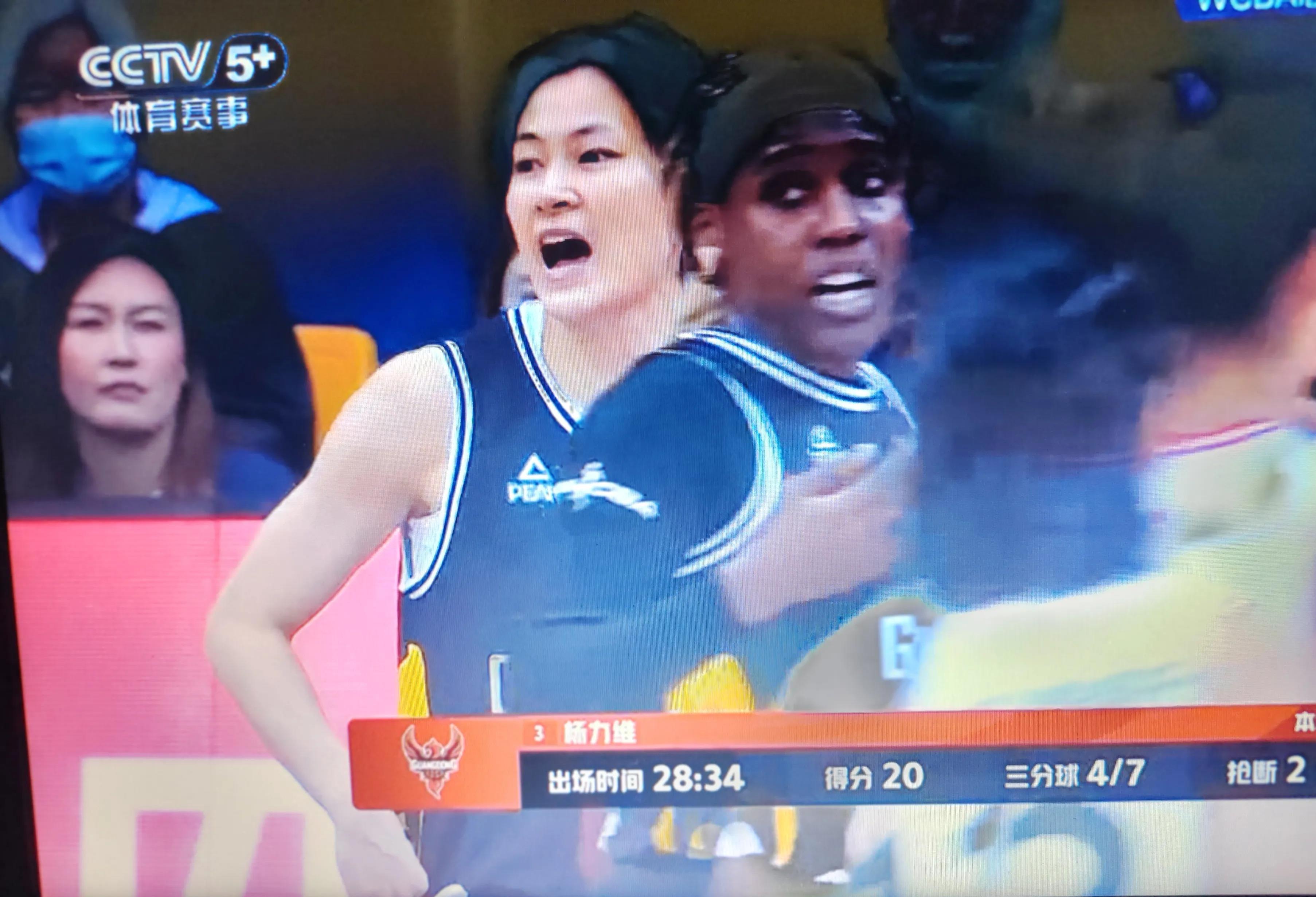 澳客体育-女篮卫冕最大短板暴露：三分21中4外线狂输18分若碰日澳该咋办(网王之和大叔谈恋爱)