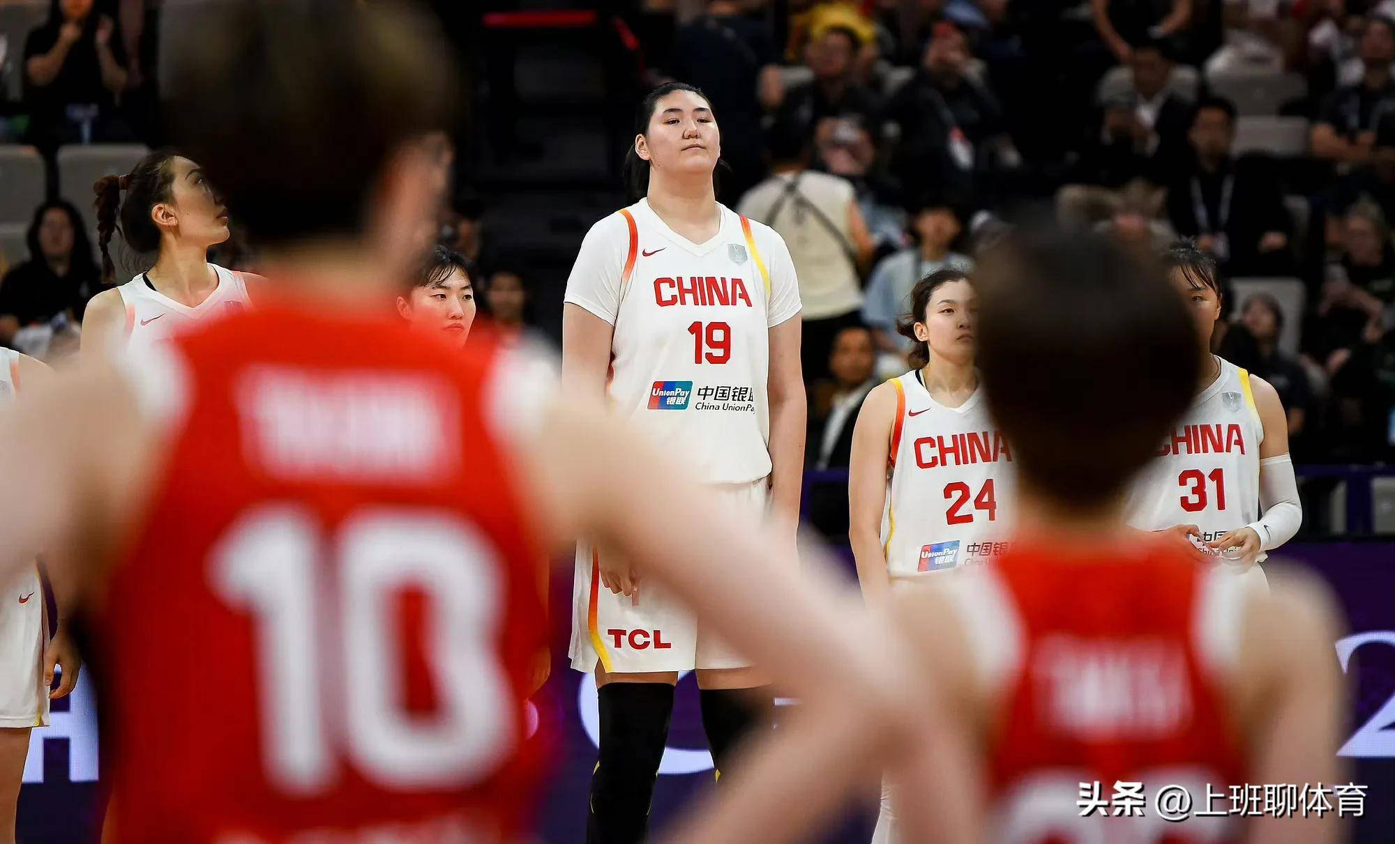 女篮卫冕最大短板暴露：三分21中4外线狂输18分若碰日澳该咋办(网王之和大叔谈恋爱)